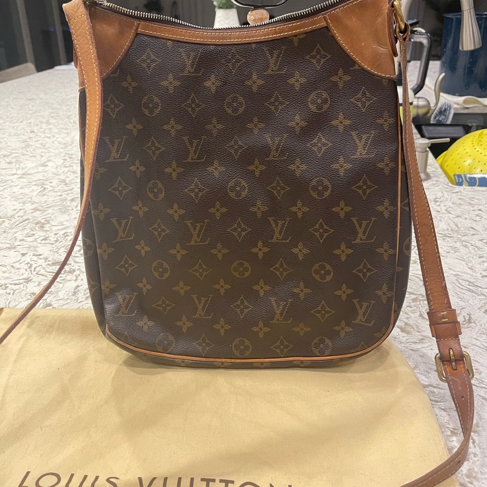 AUTHENTIC LOUIS VUITTON ODEON PM CROSS BODY SHOULDER BAG MONOGRAM